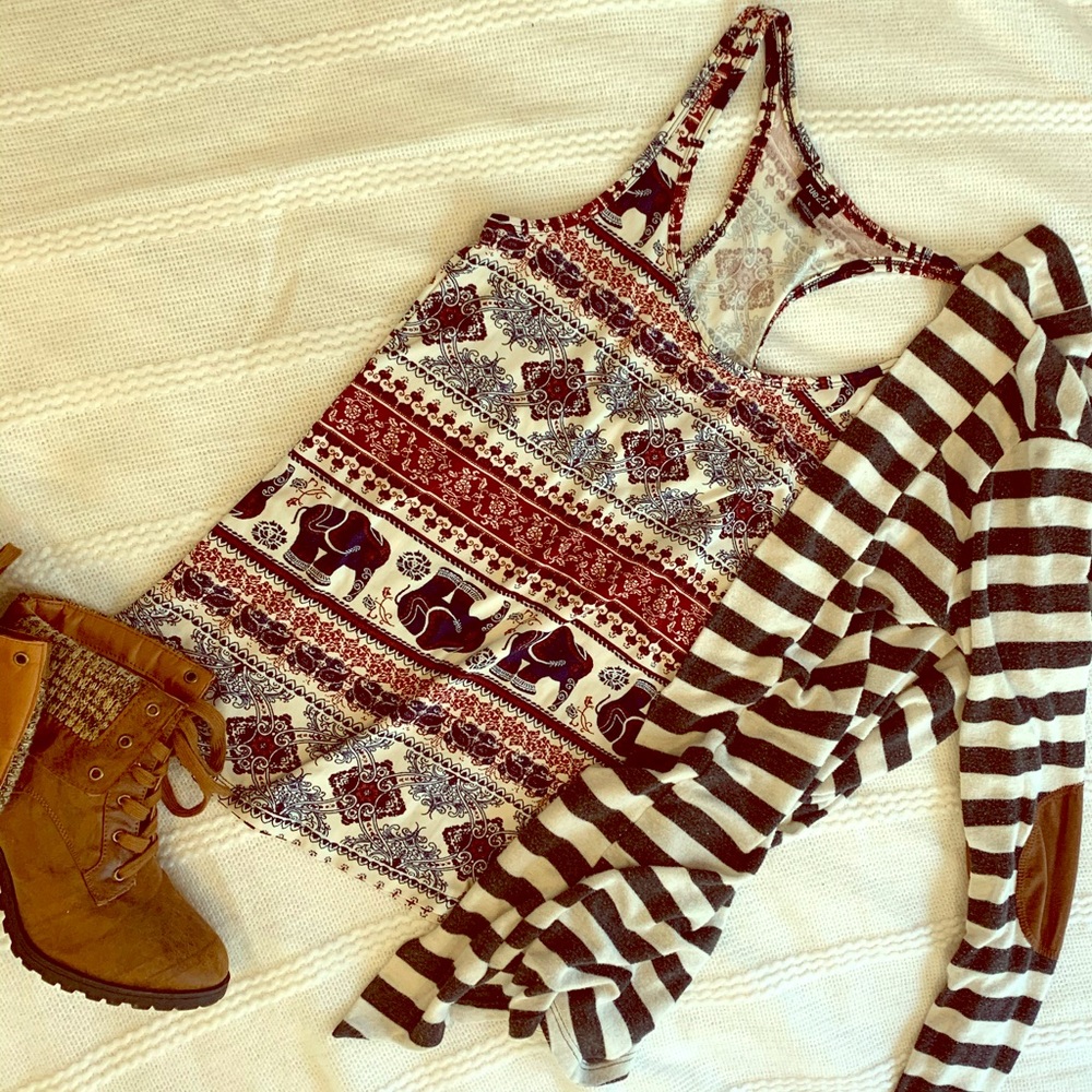 RUE 21 maroon navy blue elephant pattern tank top